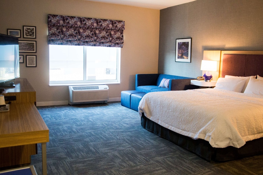 Hampton Inn & Suites by Hilton Warrington Horsham - photo 22