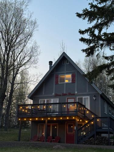 Snow Otter Haus — 4-Star Luxury Hotel in Bessemer, United States