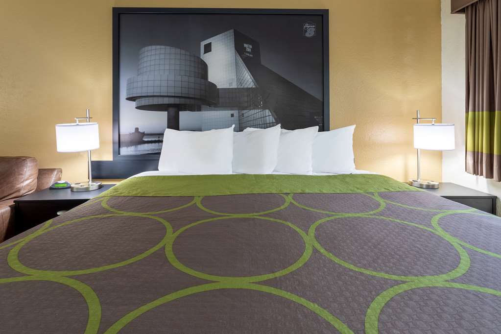 Super 8 By Wyndham Wooster - photo 22
