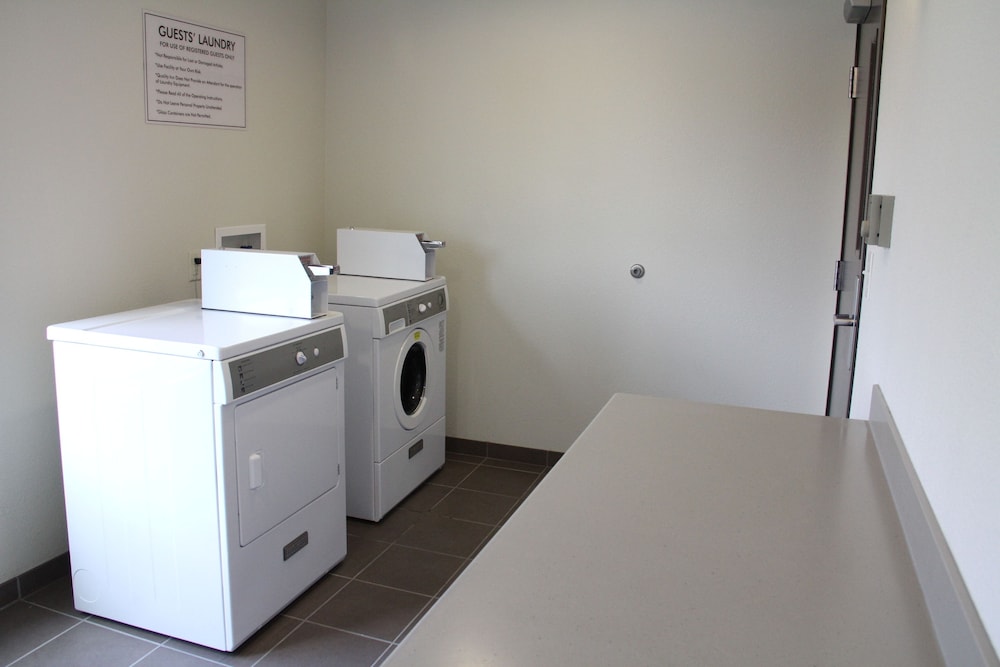 Sleep Inn & Suites Haysville Wichita South - photo 43