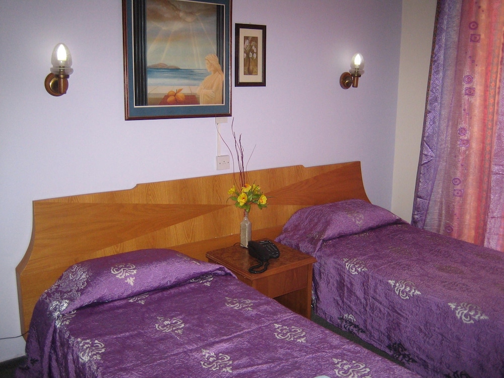 Onisillos Hotel