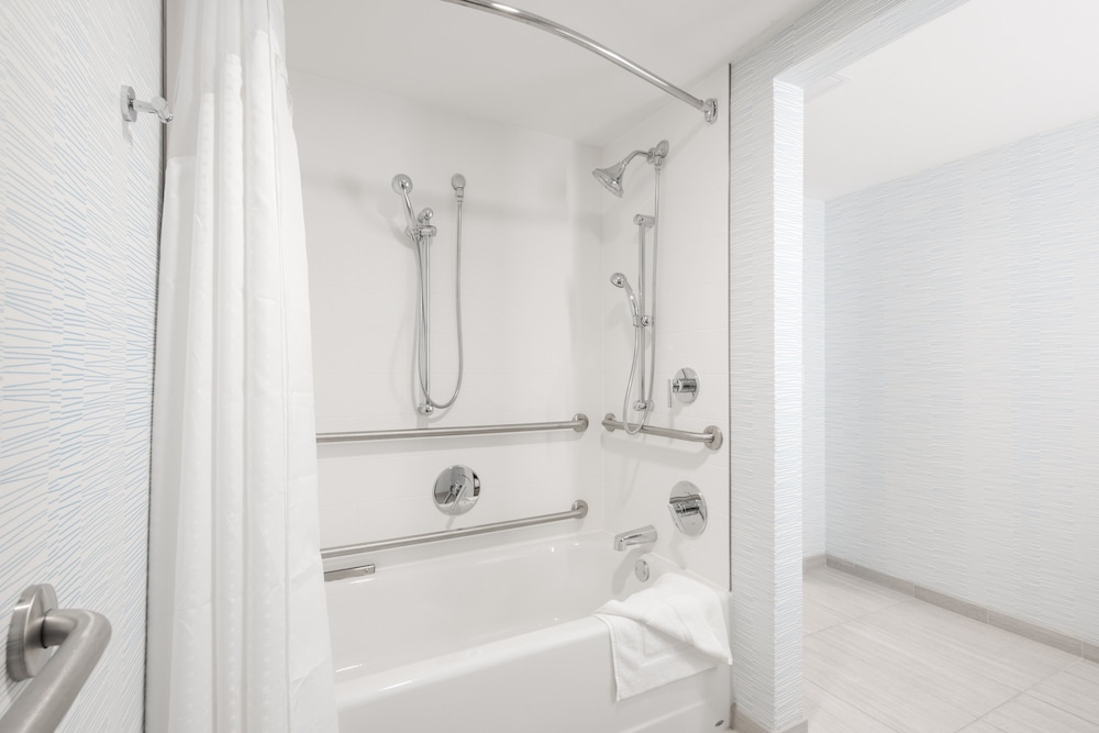 Holiday Inn Express Boston Waltham by IHG - photo 18