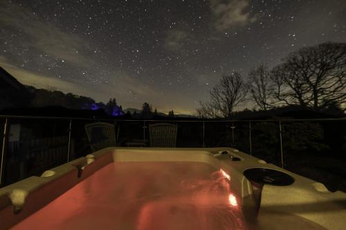 Fox Corner Ambleside Romantic Retreat for Two Dog Friendly Hot Tub