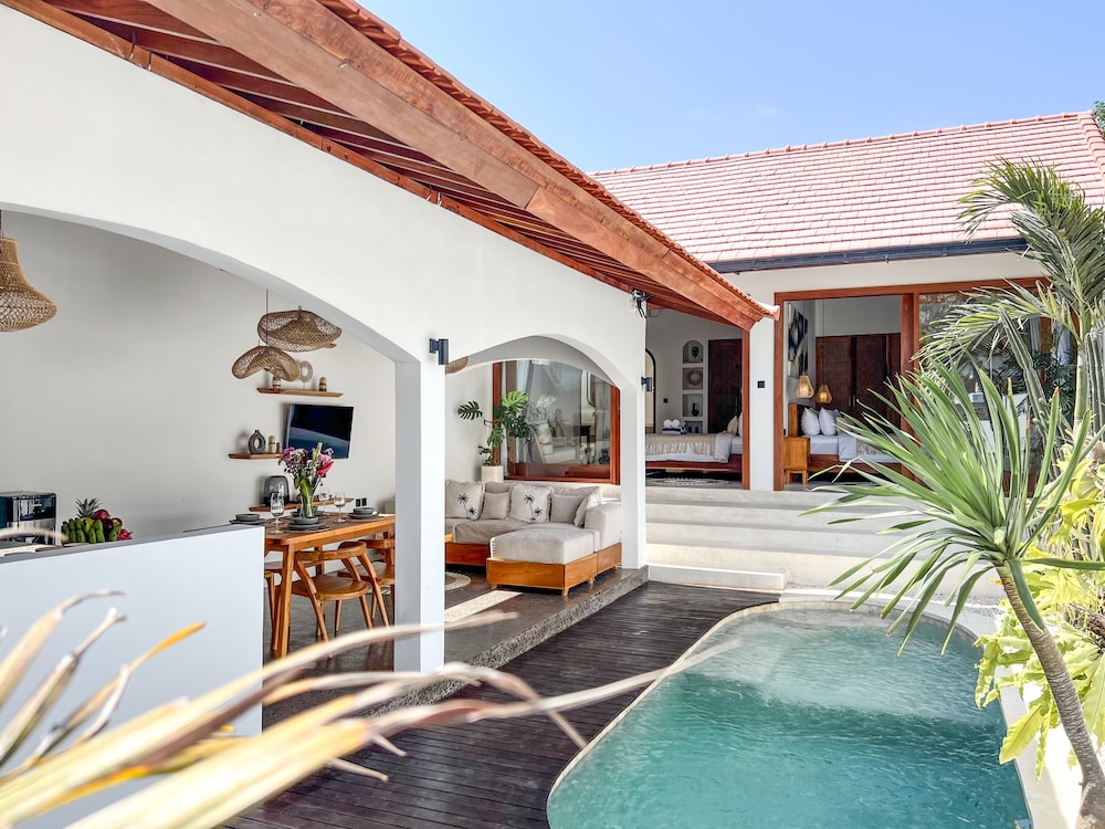 La Grace Villa — 4-Star Luxury Hotel in Pecatu, Indonesia