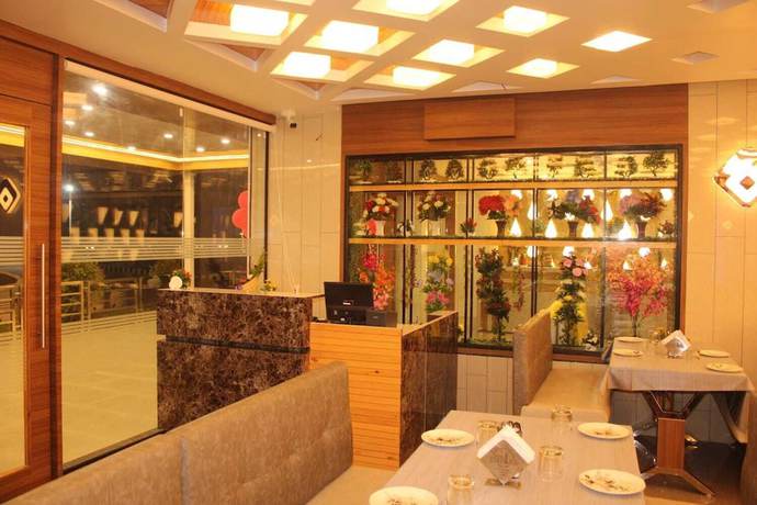 Hotel Empire - last minute hotel in Valsad