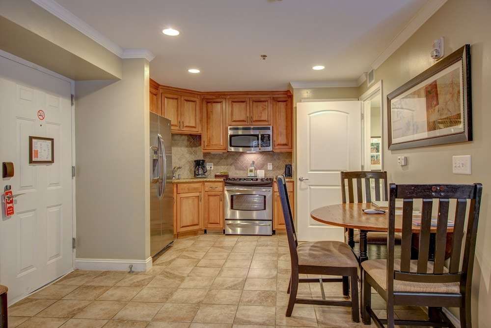 The Residences at Biltmore - photo 19