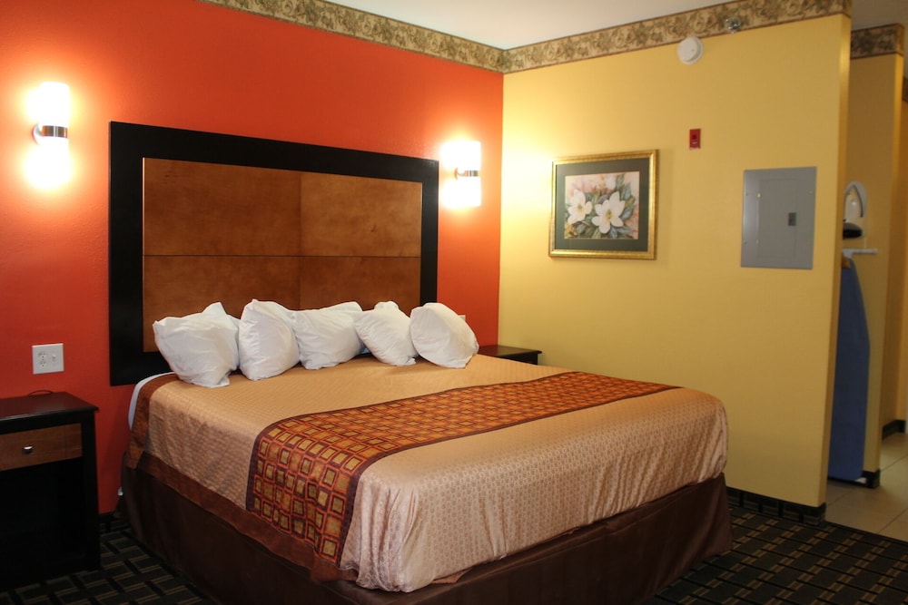 Magnolia Inn And Suites - photo 7