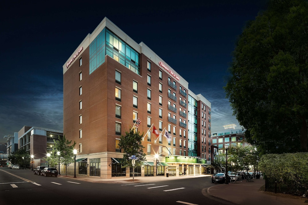 Hampton Inn & Suites Little Rock Downtown - photo 36