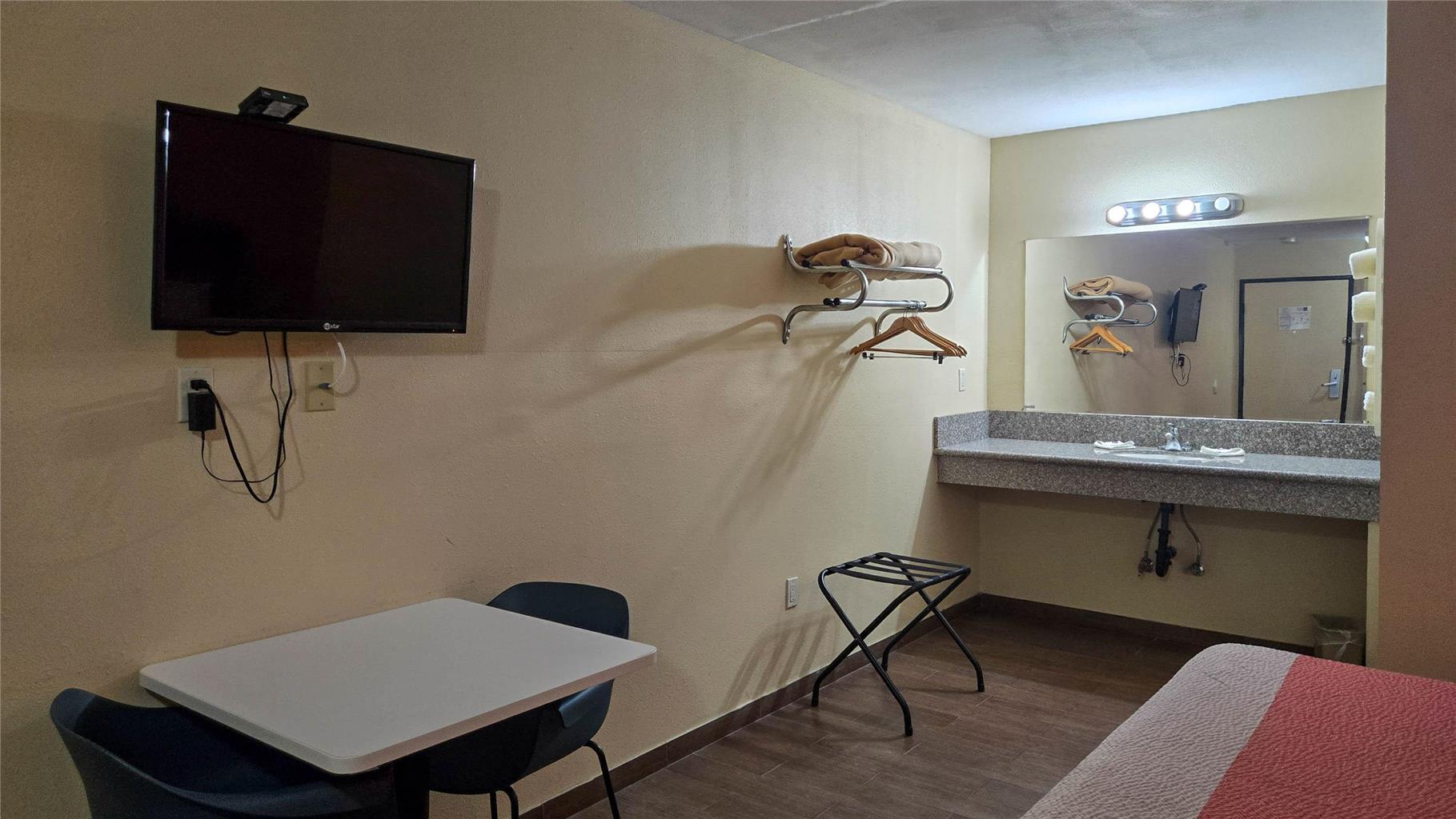 Motel 6 Blythe CA South - photo 68