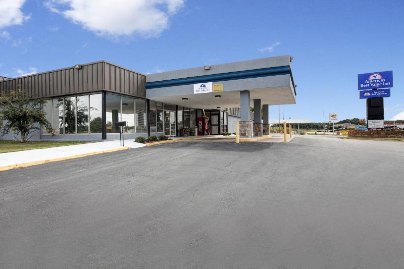 Americas Best Value Inn Newnan - photo 2