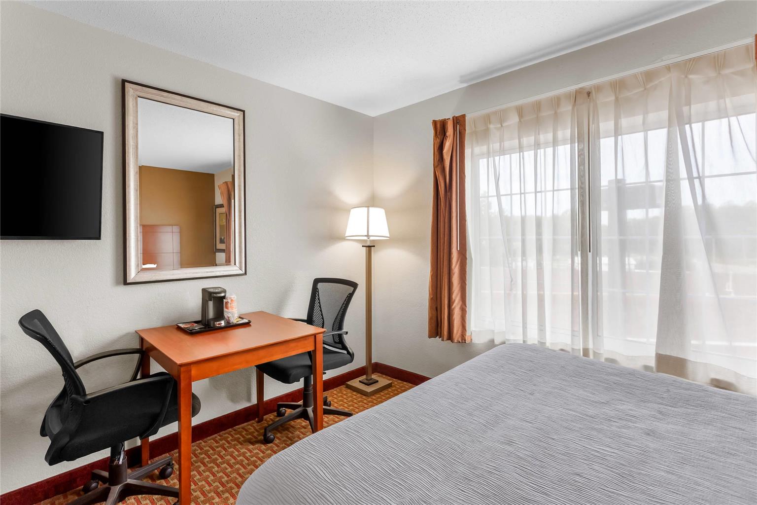 Quality Inn Near Interstate I94 - photo 26