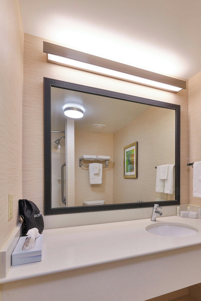 Fairfield Inn by Marriott Lexington Park Patuxent River Naval Air Station - photo 24