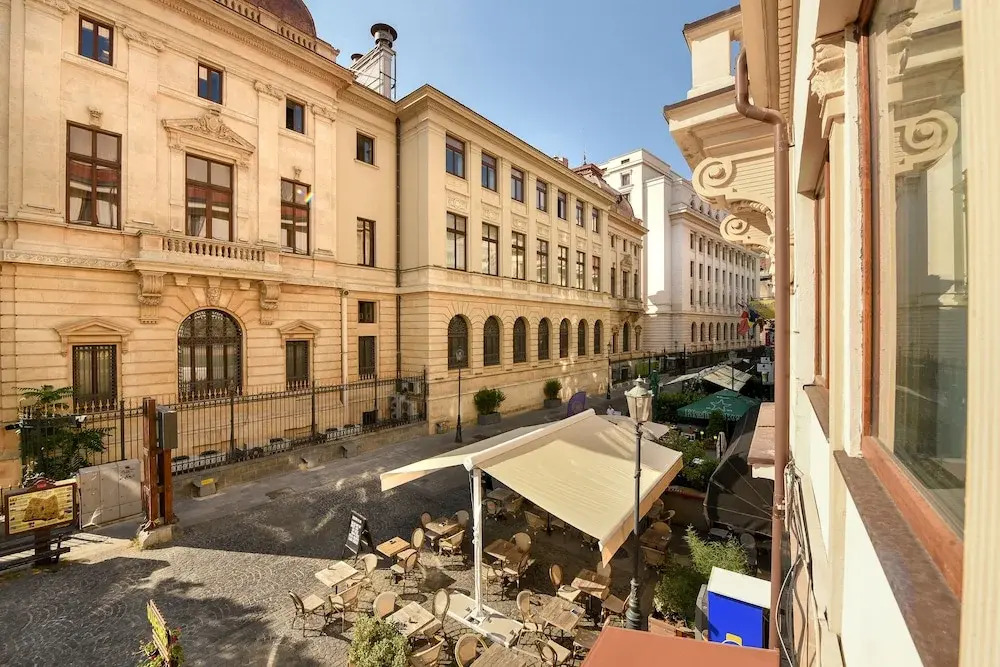 BEST Location Old Town New Studio — 4-Star Luxury Hotel in Bucharest, Romania