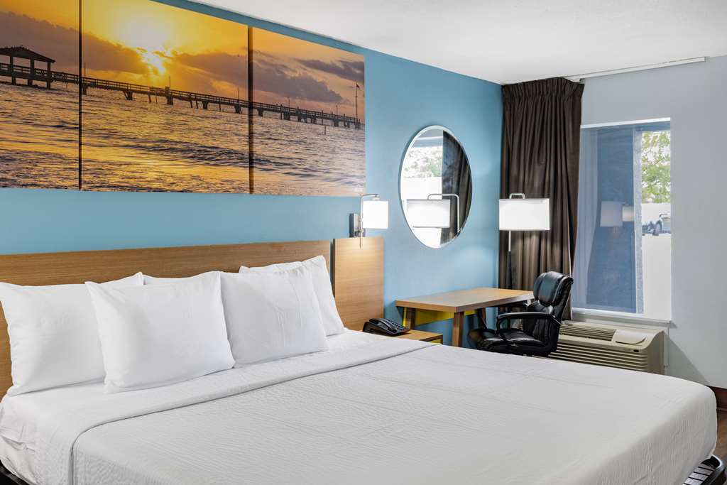 Days Inn by Wyndham Pensacola I 10 - photo 14
