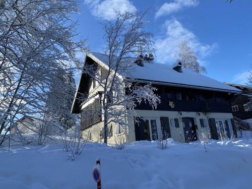 Au Coeur du Village de Premanon - last minute hotel in Unknown City