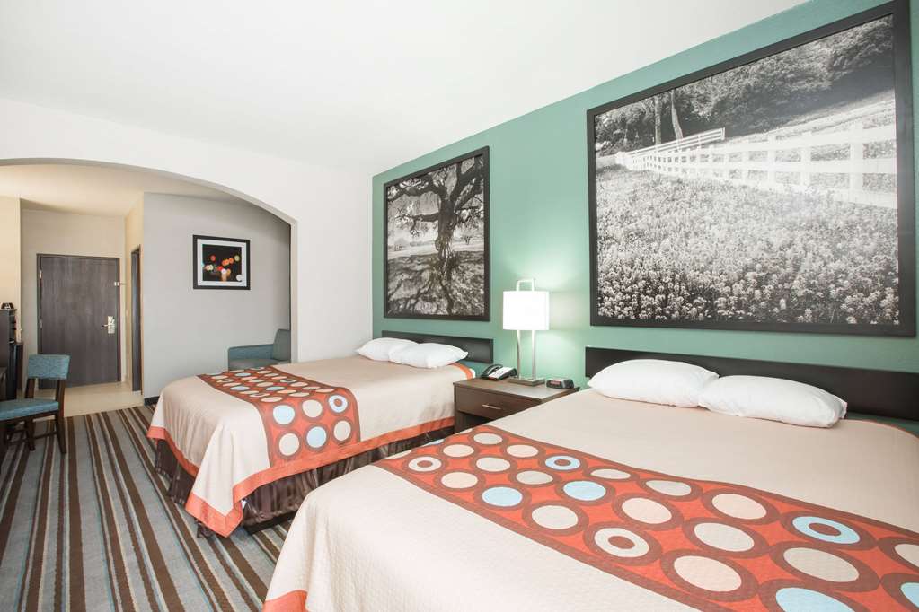 Super 8 by Wyndham Port Arthur Nederland Area - photo 9