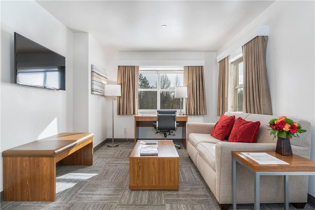 Marshall Suites Bainbridge Island SureStay Collection by BW - photo 10