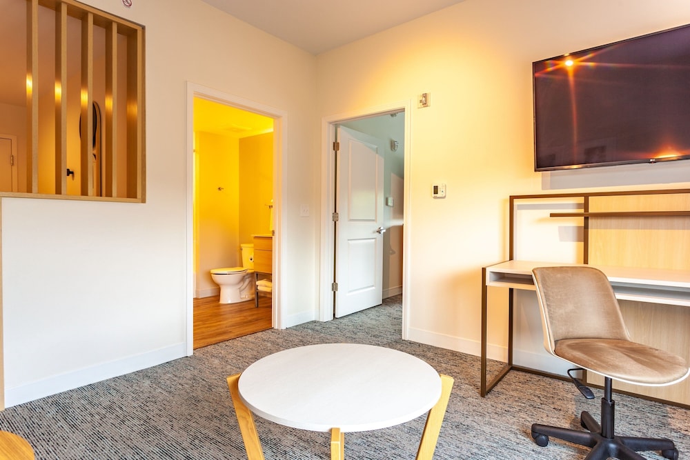TownePlace Suites by Marriott Raleigh University Area - photo 20