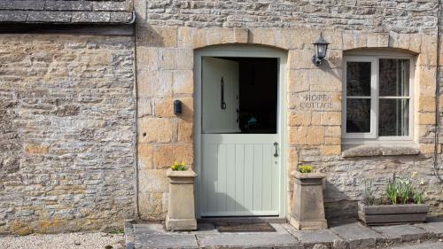 Hope Cottage — 4-Star Luxury Hotel in Stow On The Wold, United Kingdom