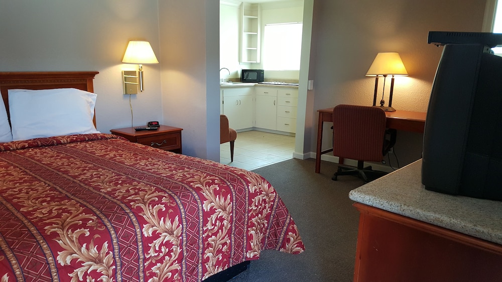 Pacific Motel - photo 21