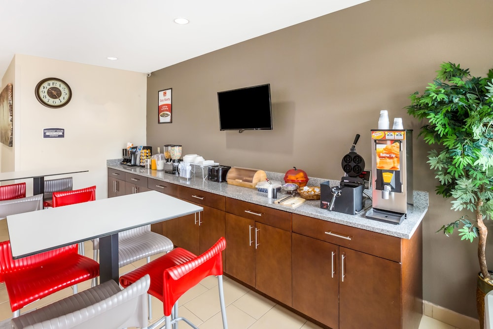 Econo Lodge Baton Rouge University Area - photo 21