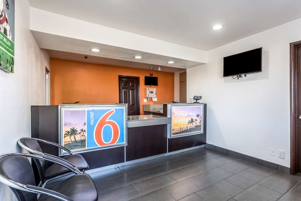 Motel 6 Needles CA - photo 27