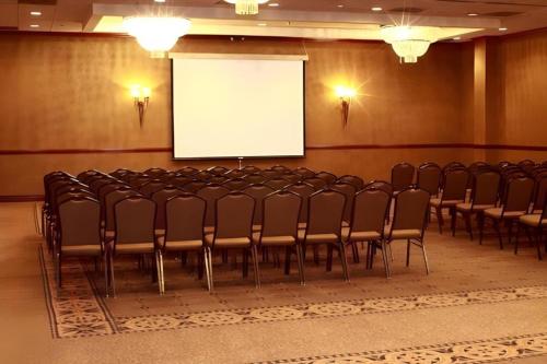 Garden Plaza Hotel - photo 15