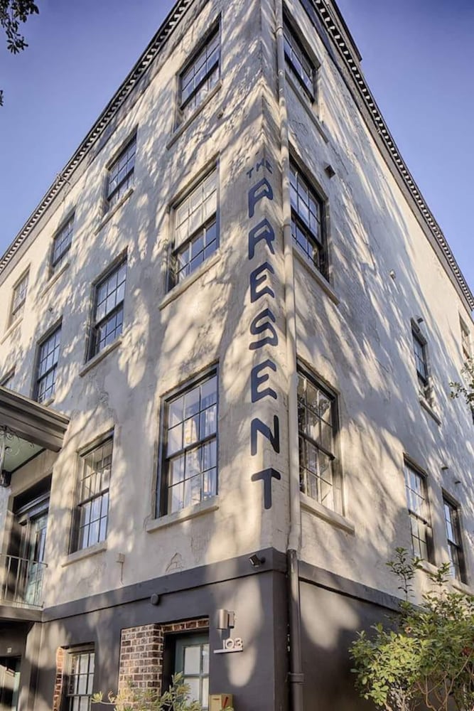 The Present Hotel - photo 2