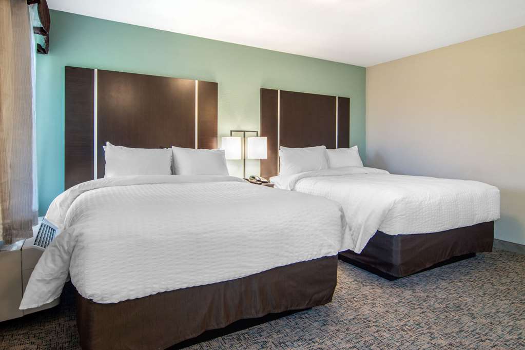 Clarion Inn & Suites Atlanta Downtown - photo 13