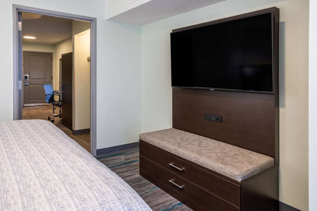 Wingate by Wyndham Waldorf Washington DC Area - photo 35