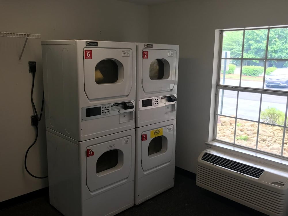 InTown Suites Extended Stay Atlanta GA Lithia Springs - photo 11