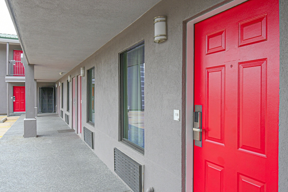 Hotel Shenandoah Woodlands Mall - photo 2