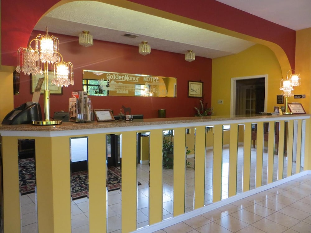 Golden Manor Inn & Suites — hotel in Radcliff
