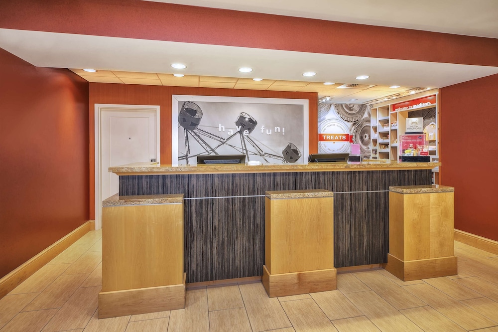 Hampton Inn & Suites Madison West - photo 5