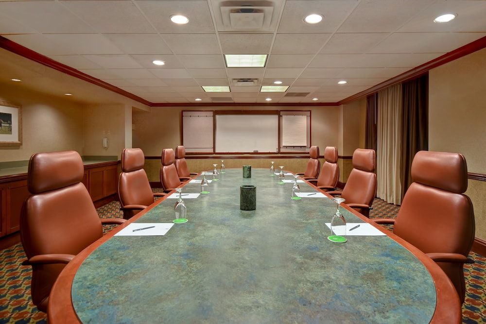 Embassy Suites by Hilton Lexington UK Coldstream - photo 61