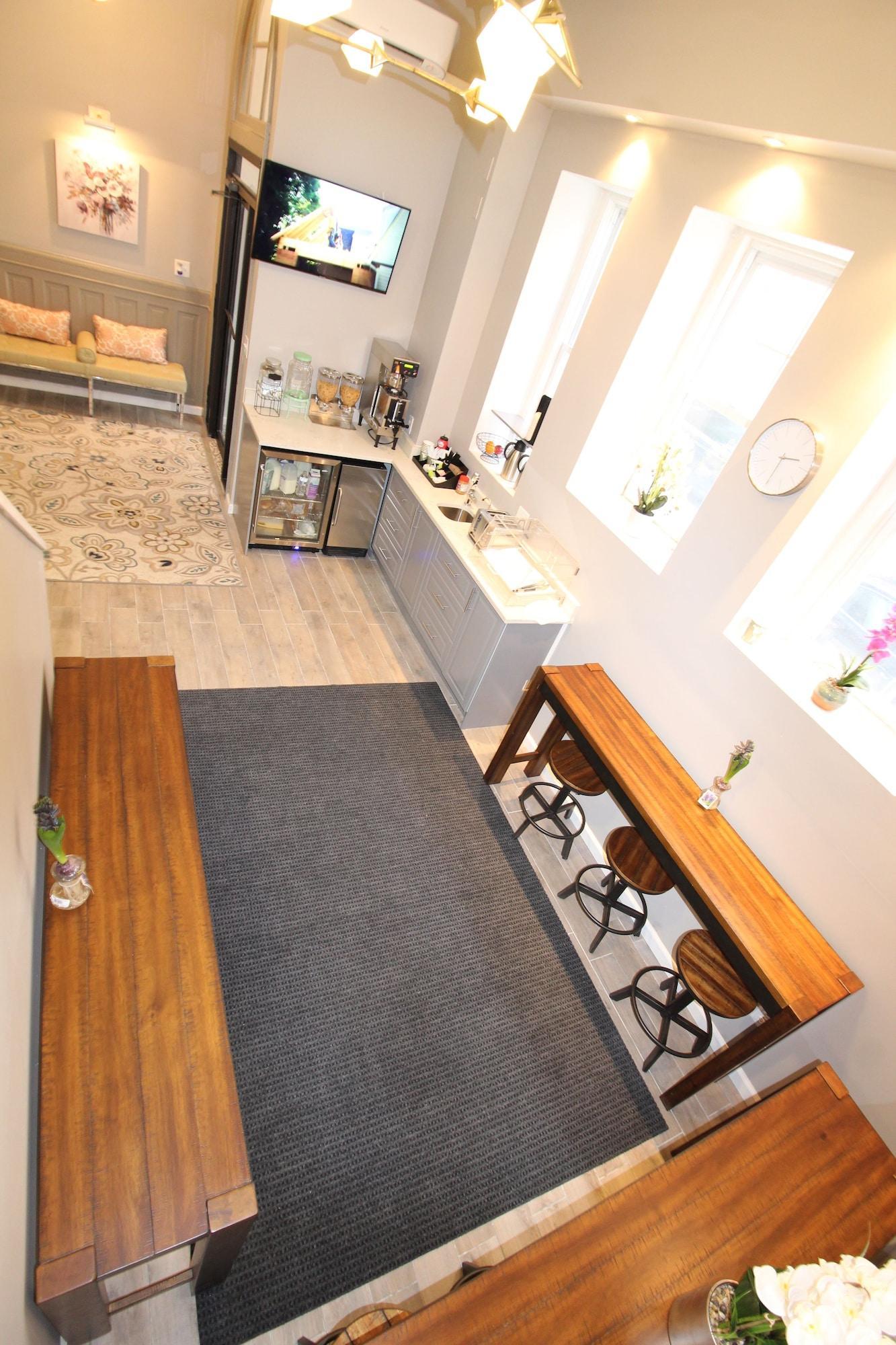 Midtown Suites - photo 21