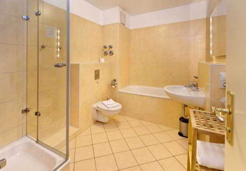 AMC Apartments Bundesallee