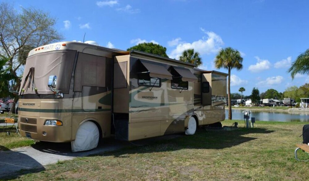 Winter Quarters Encore Manatee RV Resort - photo 19
