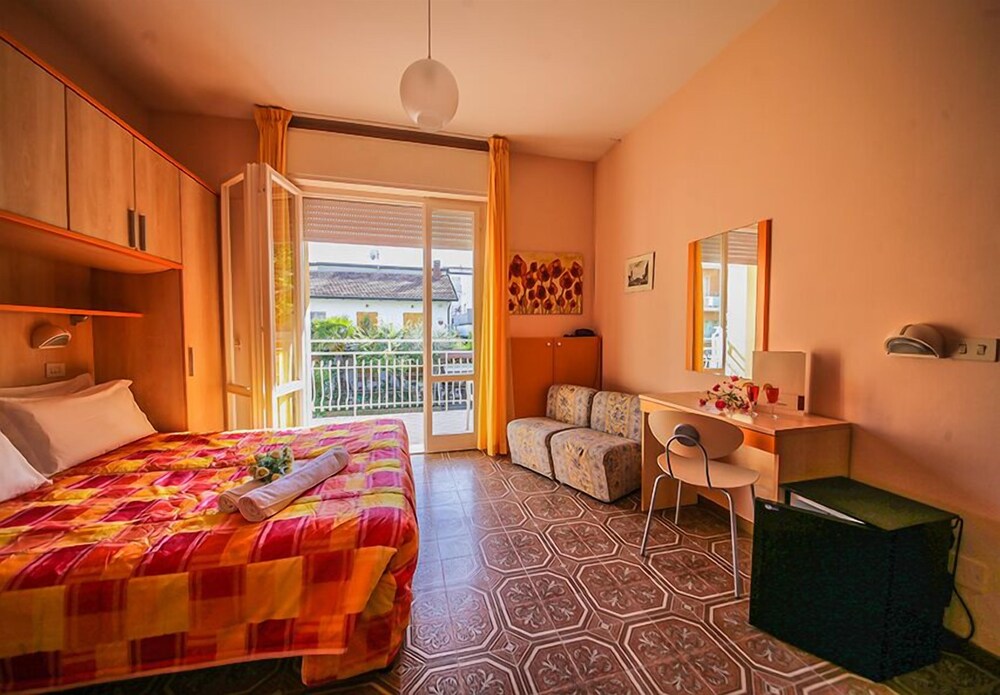 Santa Martina - last minute hotel in Cesenatico