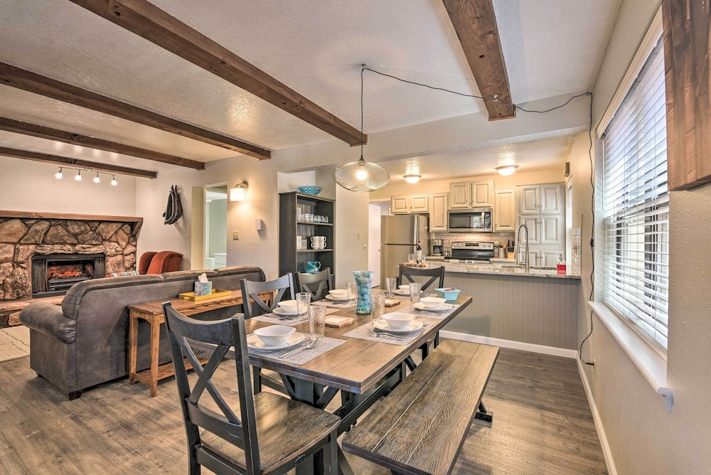 Angel Fire Condo with Fireplace Less Than 1 Mi to Ski Resort - photo 4