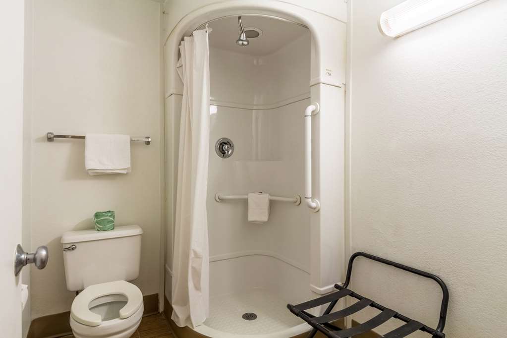 Motel 6 Garland TX Dallas - photo 18