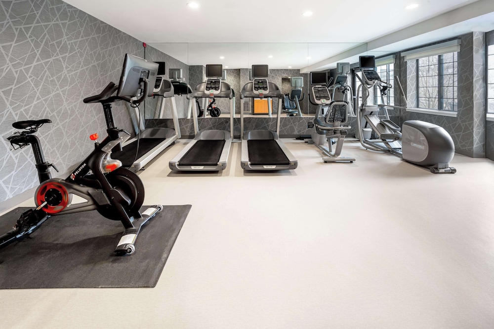 Homewood Suites by Hilton Eatontown - photo 33