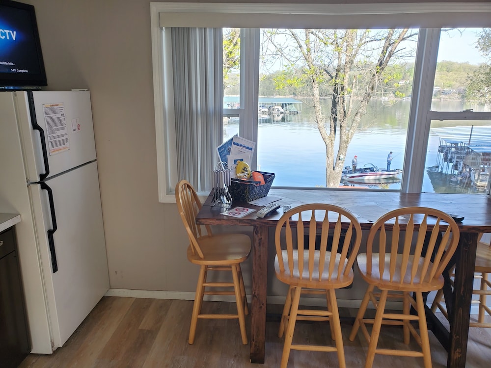 Lake Breeze Resort - photo 36