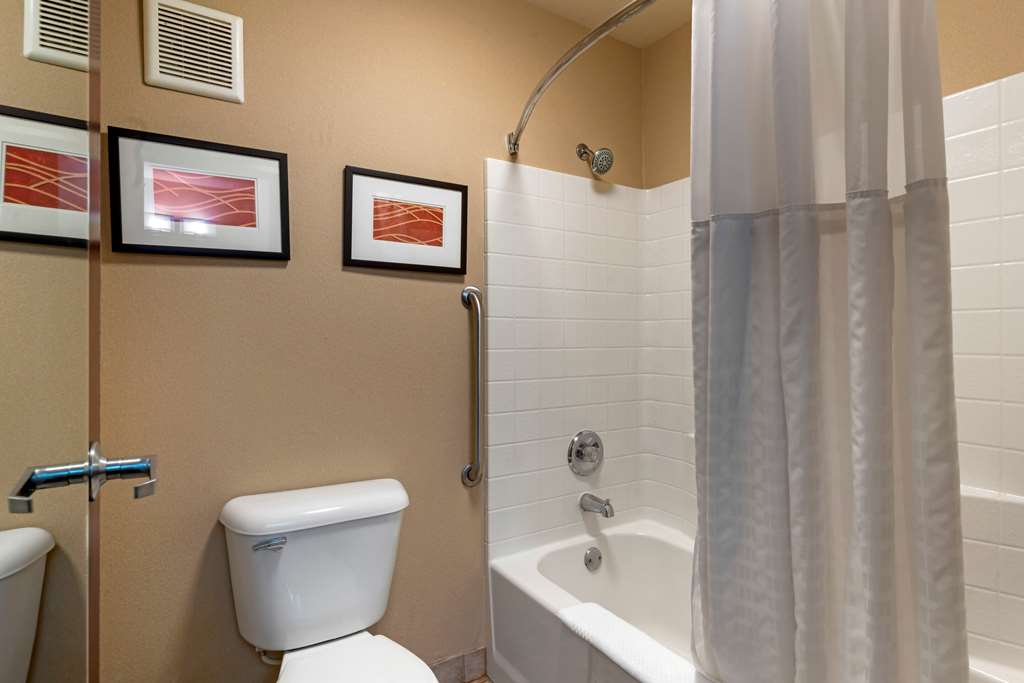 Comfort Inn & Suites Salem Northeast - photo 27