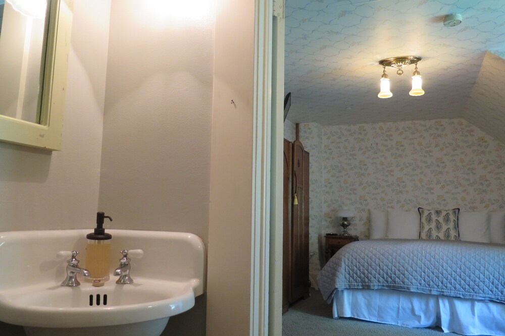 Calderwood Inn - photo 38