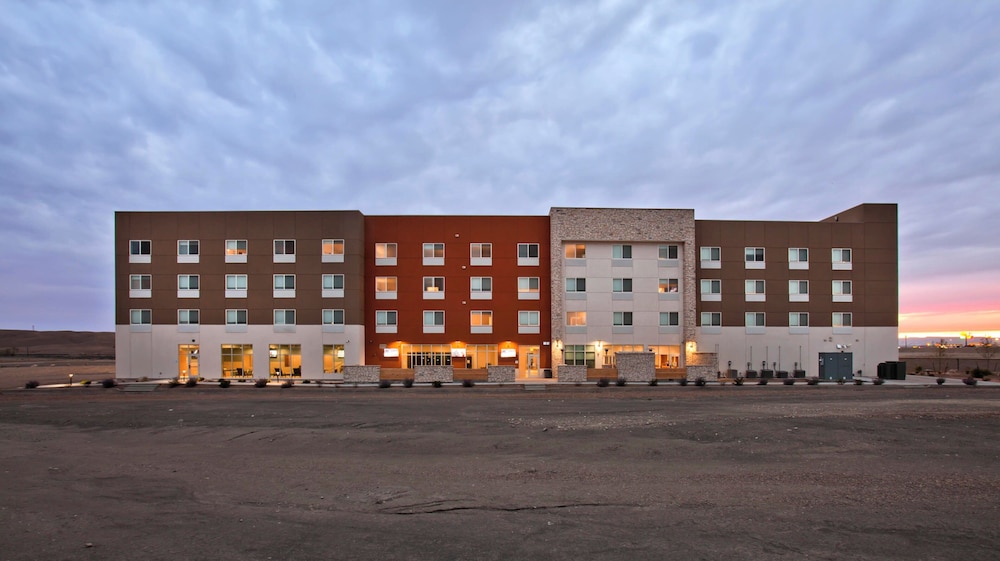Holiday Inn Express and Suites Green River - photo 90