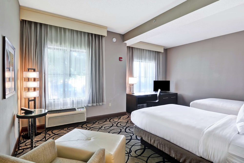 Doubletree by Hilton Hattiesburg MS - photo 12