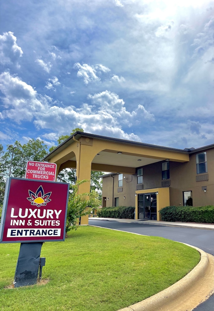 Luxury Inn and Suites - photo 13