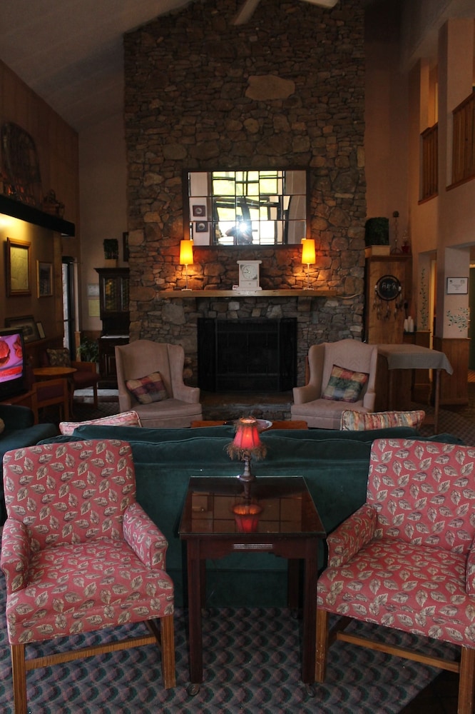 Americourt Hotel - photo 11