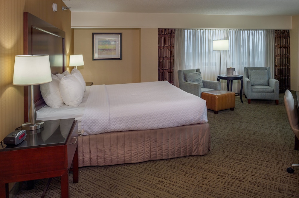 Crowne Plaza St. Louis Airport by IHG - photo 45